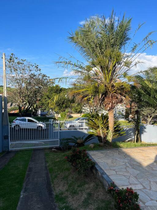 Casa Com Piscina Em Condominio Fechado Águas de Lindóia Exterior foto
